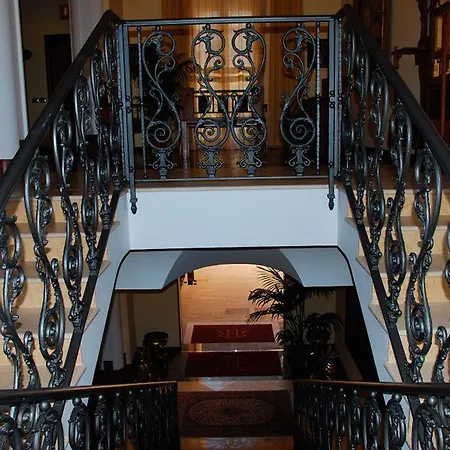 ジャルディーノ イングレーゼ 4* パレルモ