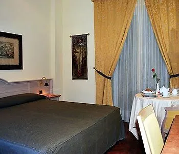 ホテル ジャルディーノ イングレーゼ 4*