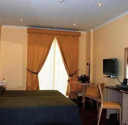 ホテル ジャルディーノ イングレーゼ パレルモ