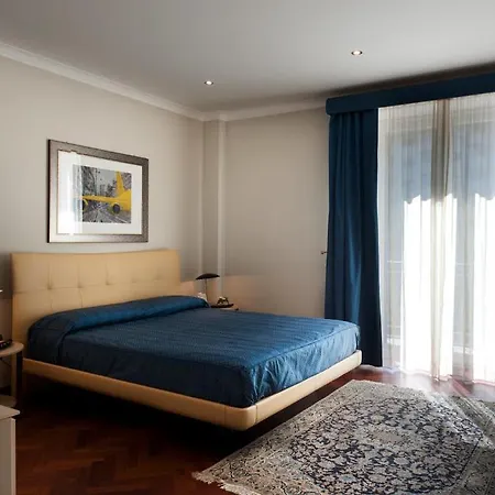 ジャルディーノ イングレーゼ 4* パレルモ